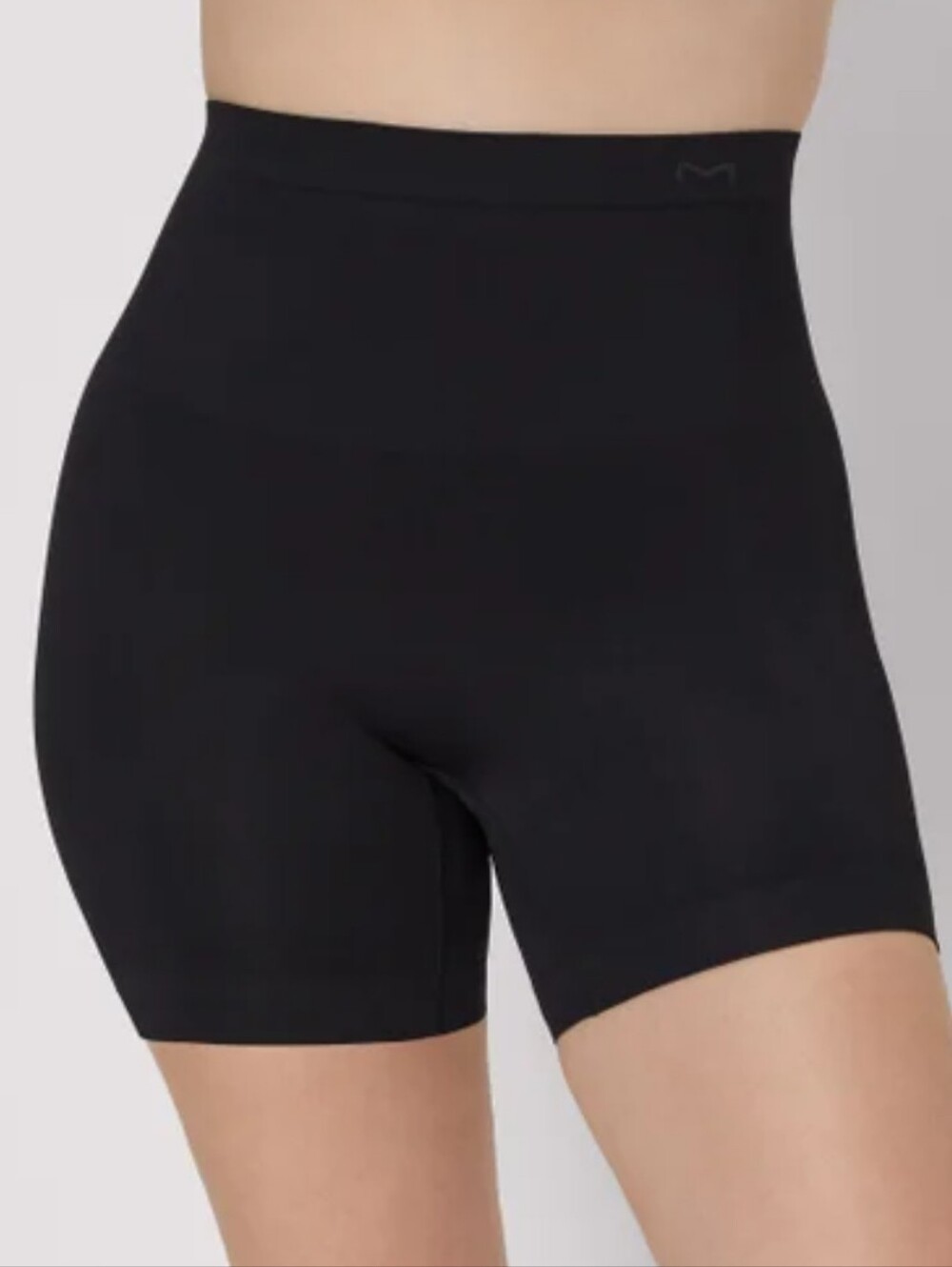 Maidenform Black Shapewear Light Control Shaping Shorty Size L